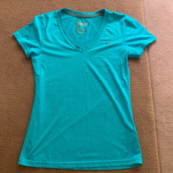 Turquoise Nike Workout Top - Picture 1 of 2
